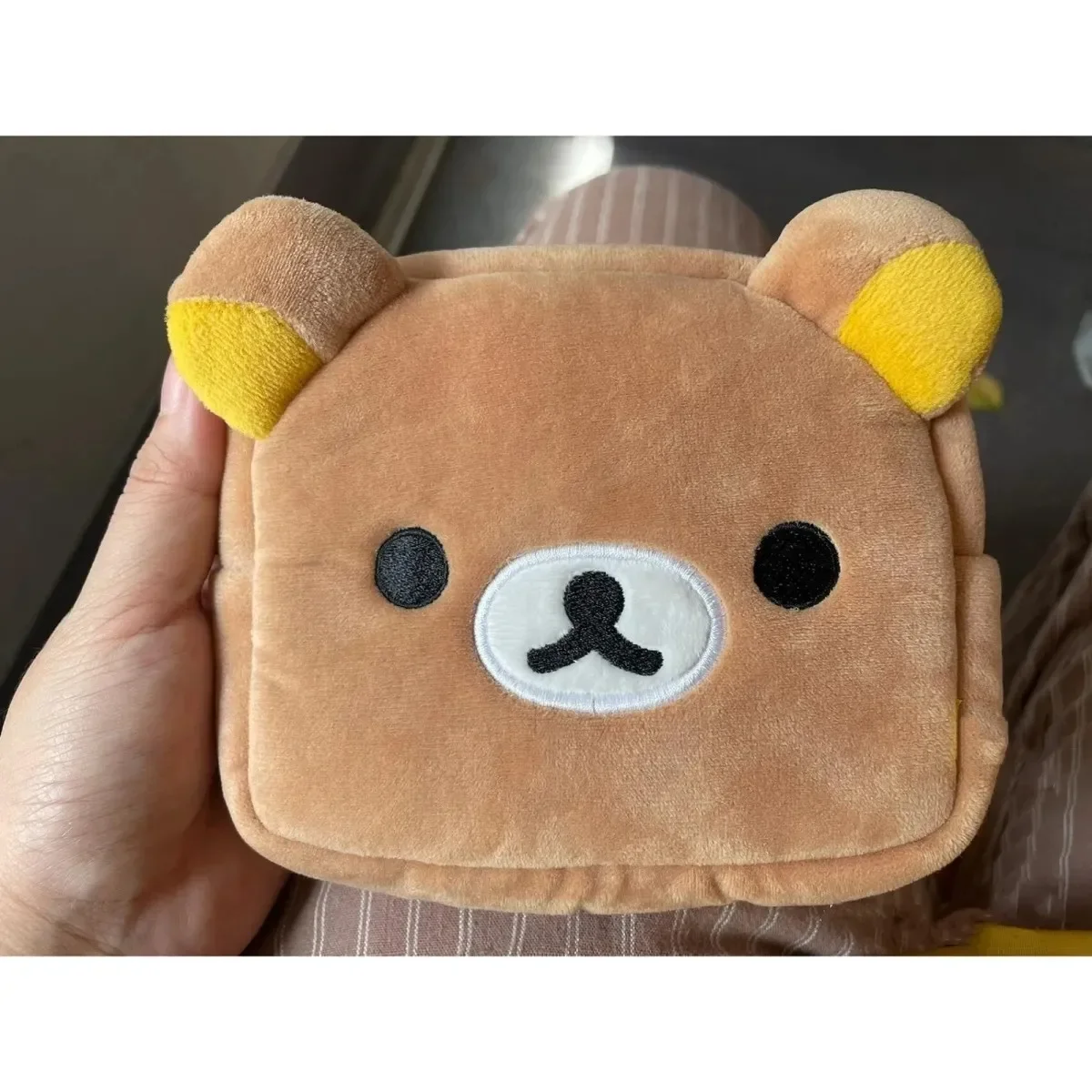 Trousse à crayons en peluche K - Beauty Makeup School avis et prix